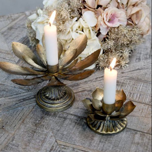 Candle Stickholder With Leaves